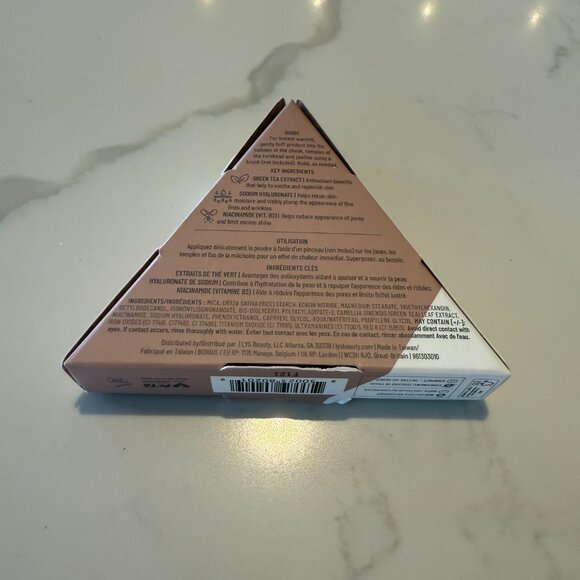 ✨CLOSET CLEAR OUT ✨LYS Beauty - No limits matte bronzer - Picture 2 of 2